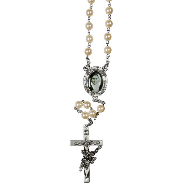 Pearl St Therese Rosary 19.5"