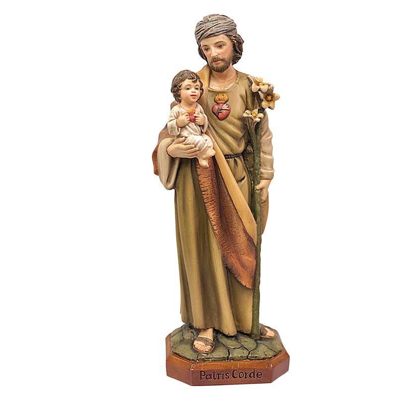 Patris Corde Statue